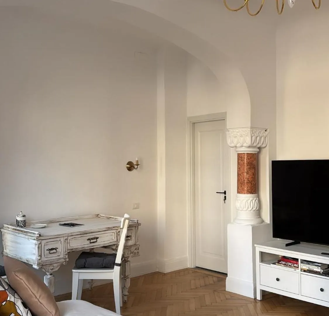 Brand New City Center -115Sq Bucharest
